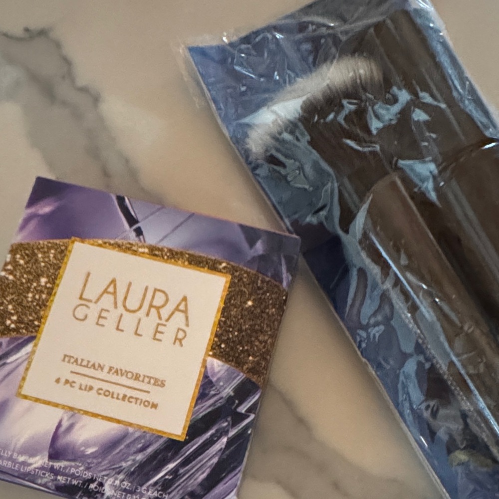 Laura Geller Lip Set in Purple & Gold with Black Brush Set